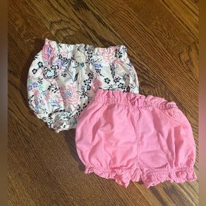 Set of baby gap girls shorts